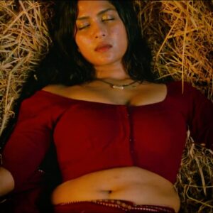 Swasika-Vijay-Hot-Navel-Breast-Show-Now